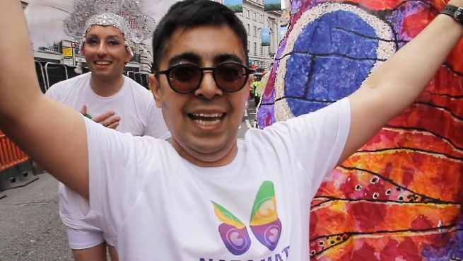 go to Hungriger Spaß: Fastender Moslem erlebt 'London Pride'